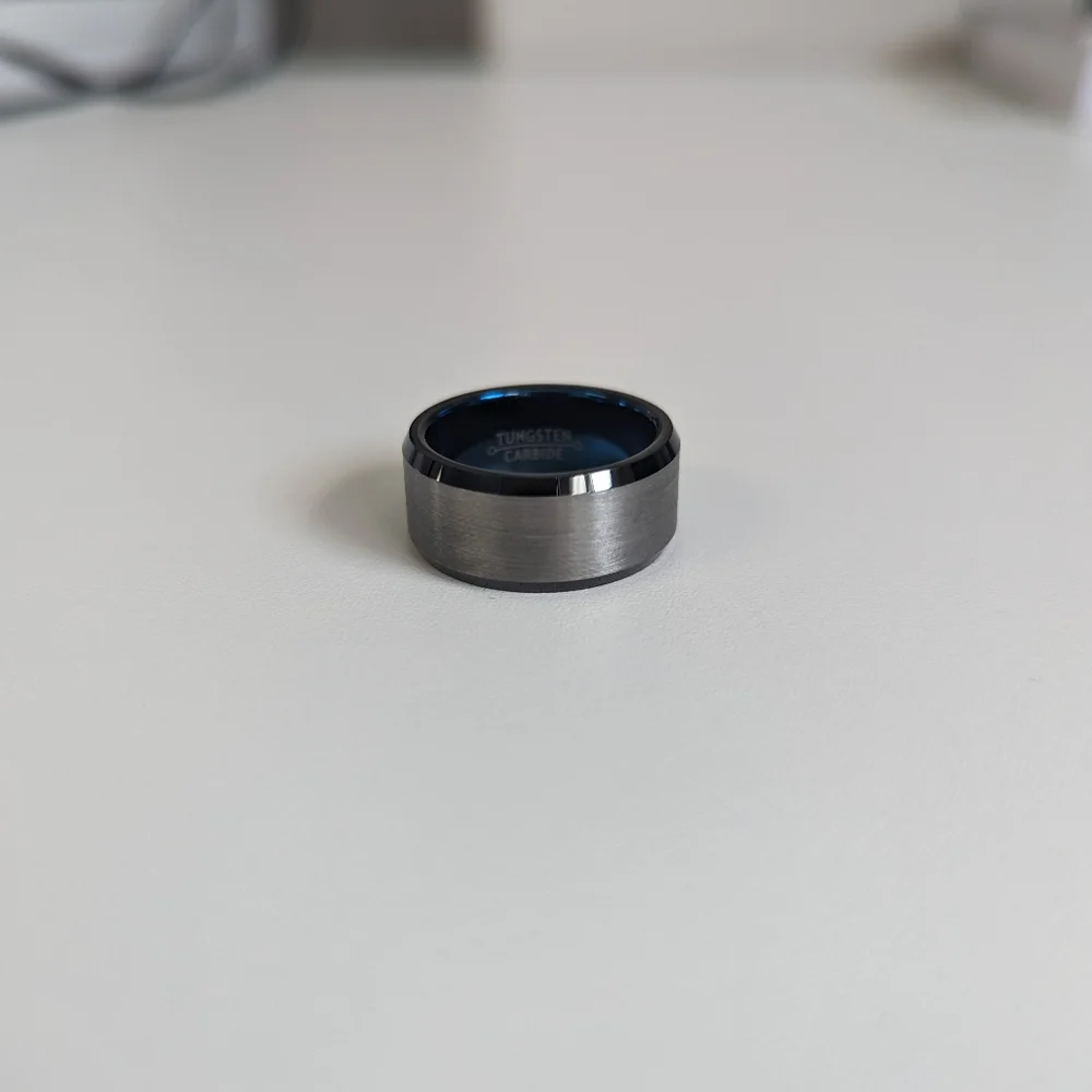 Men's ring